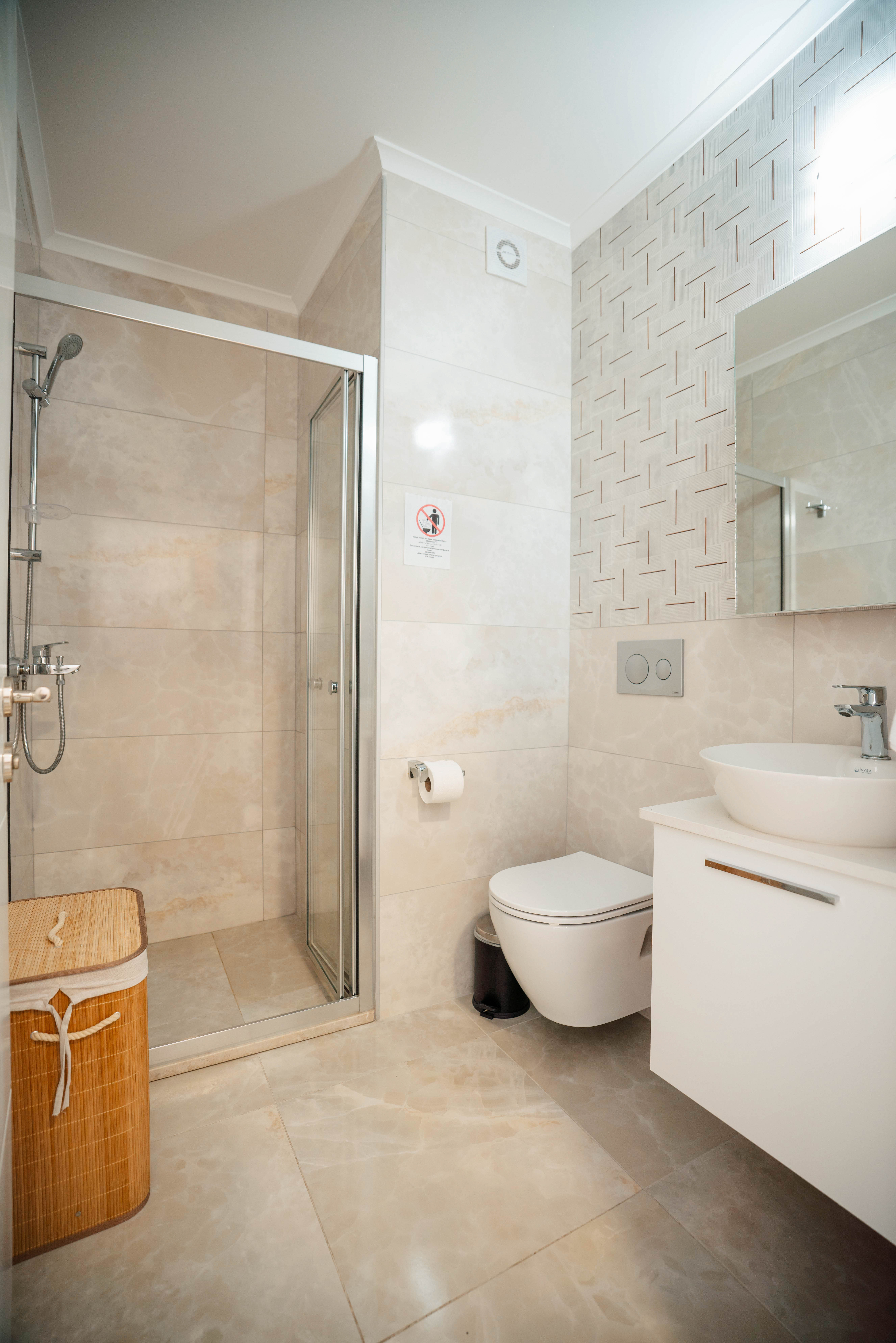 Studio Apartment thumbnail 7