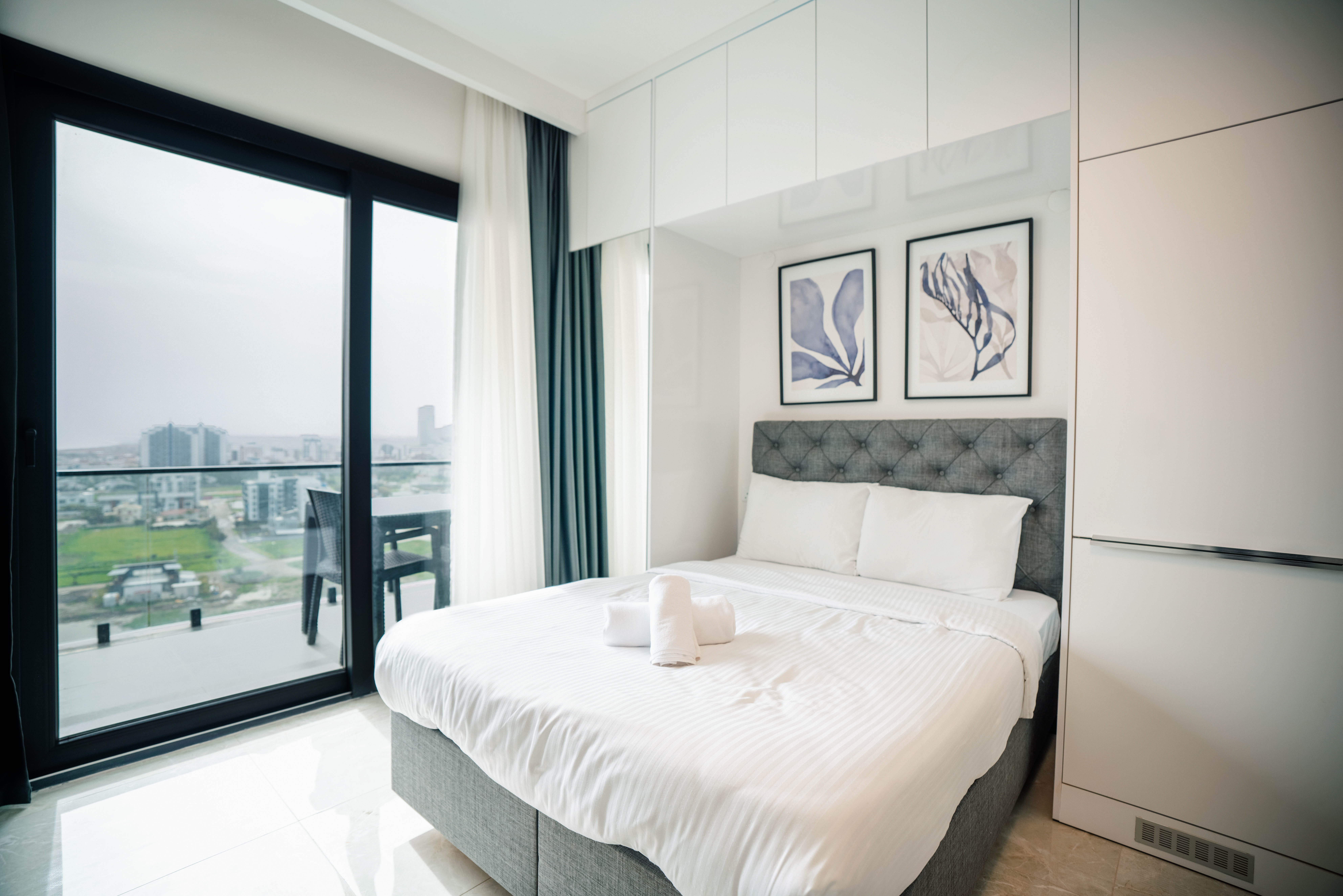 Studio Apartment thumbnail 3